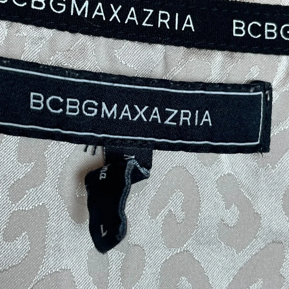 BCBG MaxAzria Satin Pajama Set Size L Pale Pink Leopard Print Monotone Luxe‎